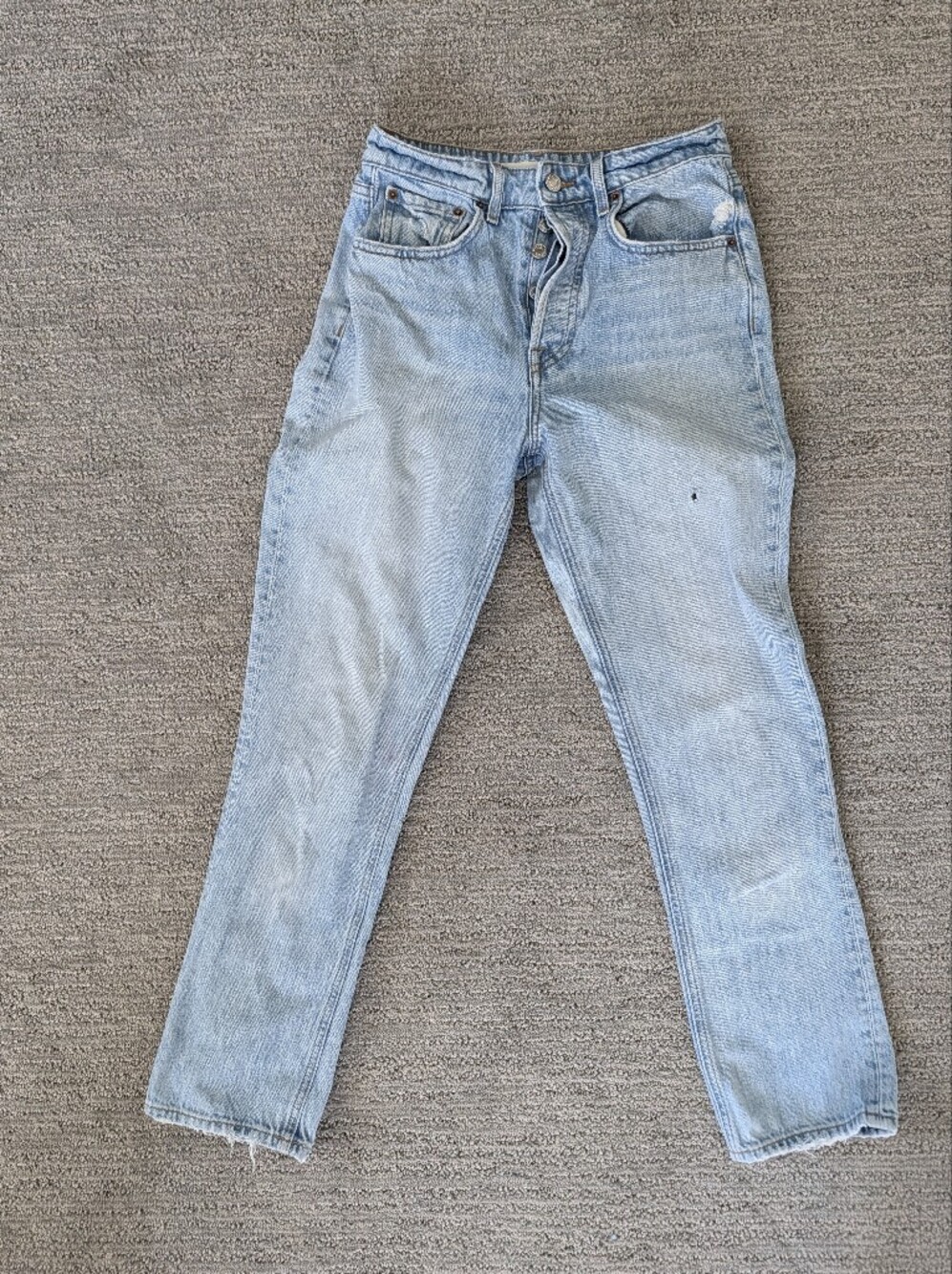 GRLFRND Light Wash Straight-Leg Jeans